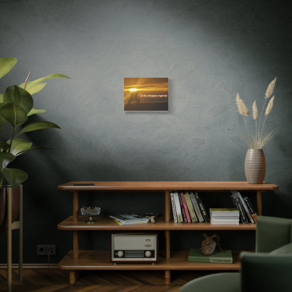 La Luz Siempre Regresa Canvas Print